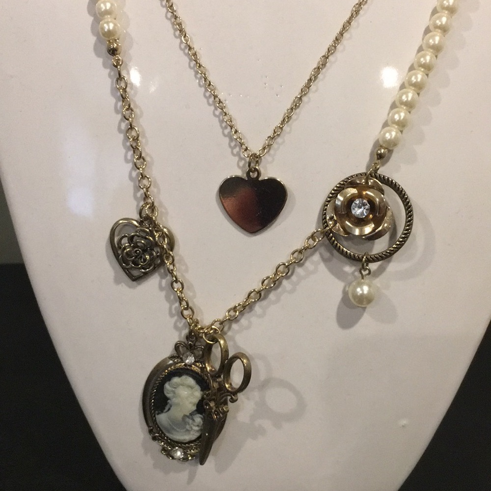 Necklace - Picture 2 of 3